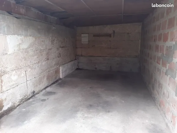 Garage 17 m² en centre ville