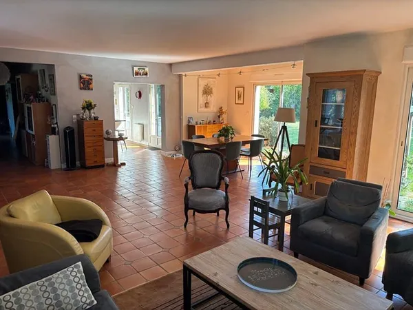 Maison spacieuse à vendre à ST AVERTIN