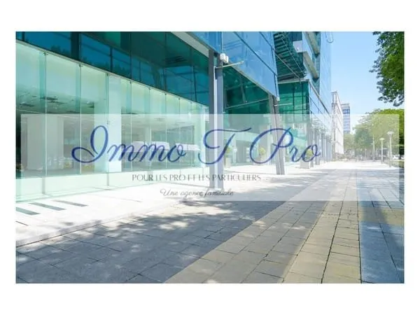 Bureau 123 m²