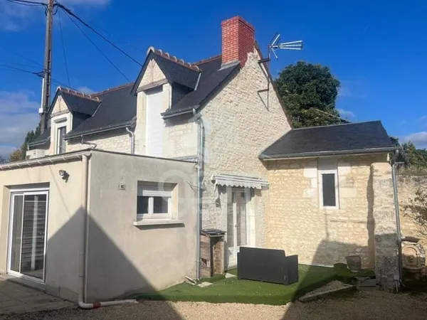 Maison principale et studio indépendant