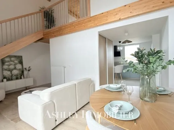 A VENDRE APPARTEMENT TYPE 3 LA ROCHELLE- VUE SUR LE CANAL