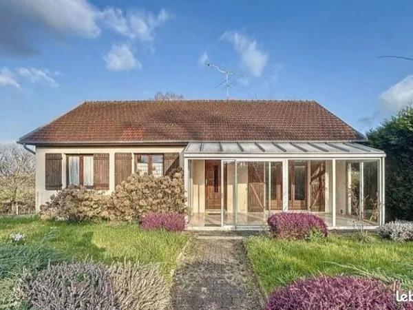 Maison à vendre à Villebret, 10 min de Montluçon