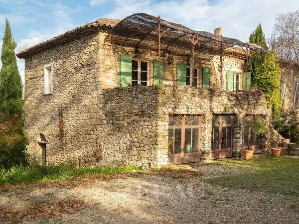 Saignon - Authentique mas du XVIIIème siècle