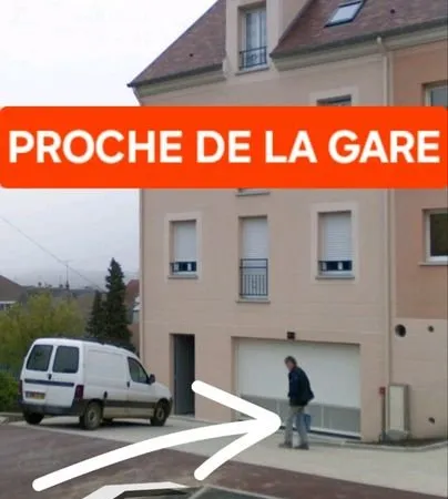 🅿️ Grande place de parking sécurisée - adaptée utilitaire / véhicule long
