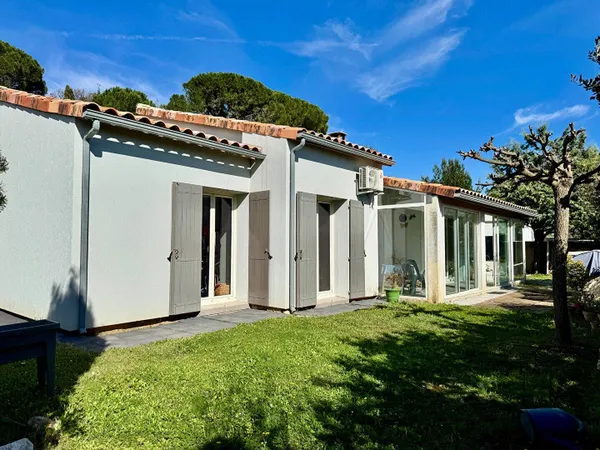 Maison de plain-pied 4 pièces 105 m²