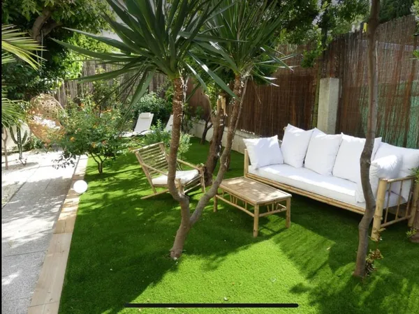 Vends appartement rénové avec grand jardin privé