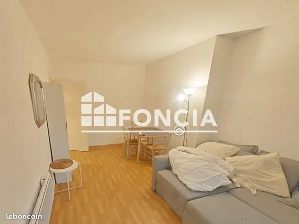 Studio 1 pièce 24 m²