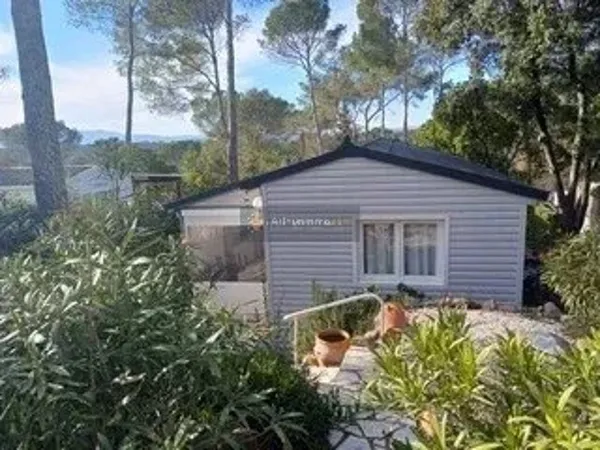 Terrain 200 m²