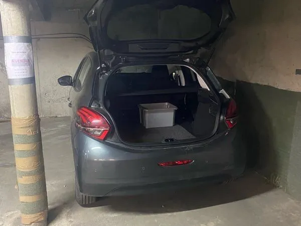 Place de parking sous résidence sécurisée