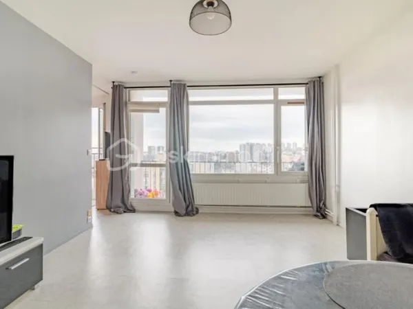 Appartement 4 pièces 77 m²