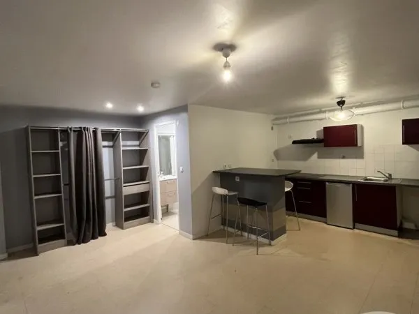 Studio 1 pièce 25 m²
