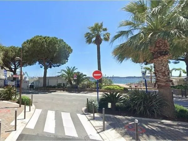 Local commercial 106 m²