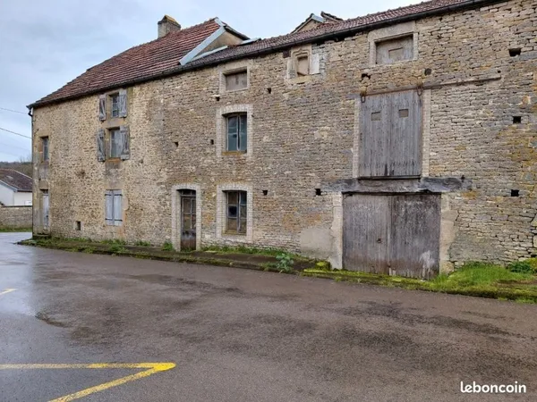Corps de ferme à rénover