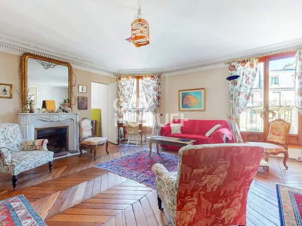 APPARTEMENT A RENOVER - 8 PIECES (231 m²) + BALCON (23 m²) - PARIS 9 CADET