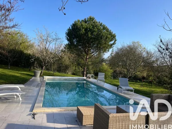Maison 8 pièces 146 m²