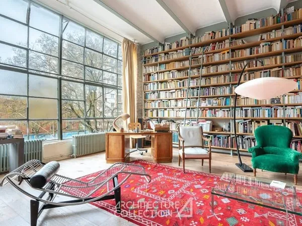 Loft 2 pièces 110 m²