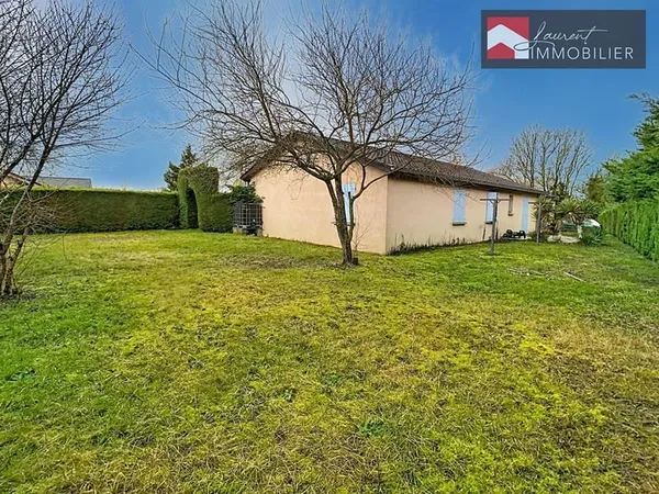 Villa de plain pied, 4 chambres, double garage - 01190 GORREVOD