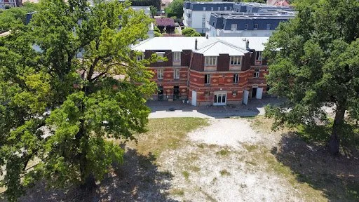 Immeuble 21 pièces 522 m²