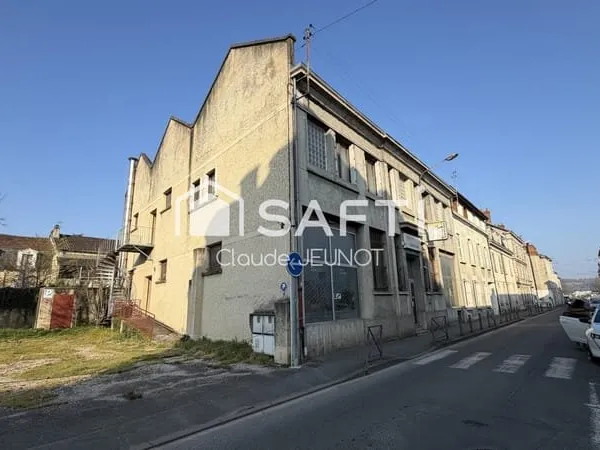 Immeuble 600 m² à rénover + terrain constructible - Périgueux centre