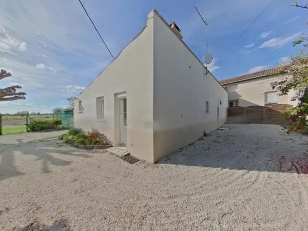 CHARMANTE MAISON DE TYPE 2