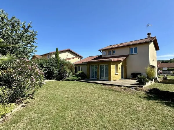 Villa 7 pièces 146 m2