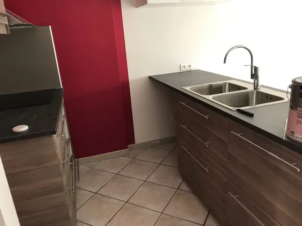 APPARTEMENT ENTIEREMENT RENOVE 2/3 PIECES DE 60 M2 CASTELNA