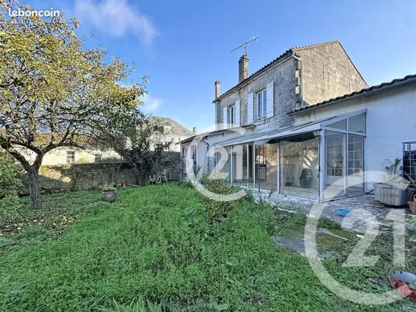 Maison 6 pièces 140 m²