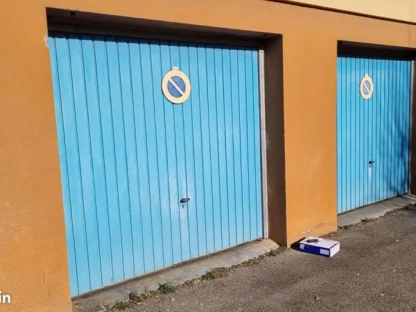 Garage/box 17 m² Foussemagne