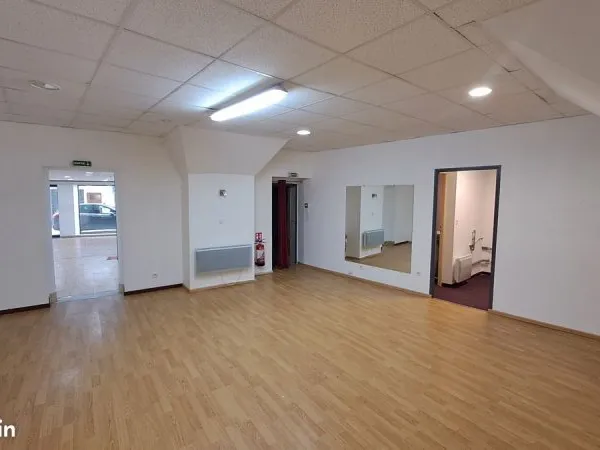 Bureau - Cabinet - 110 m² environ plus cave - Centre vieille ville