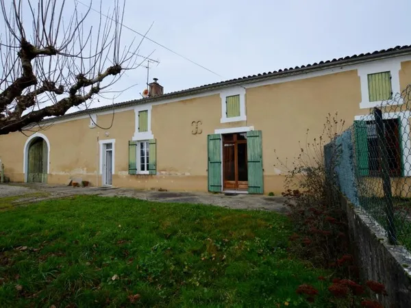 Ferme en pierre originale à rénover