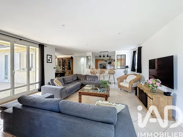 Maison 9 pièces 163 m²