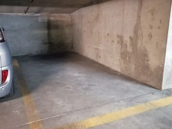Parking couvert