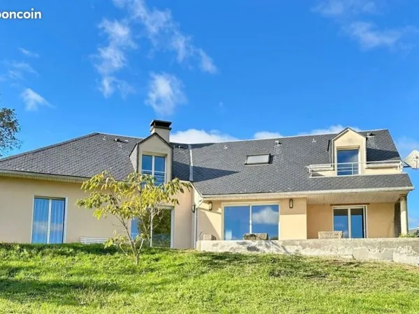Maison 5 pièces 176 m²
