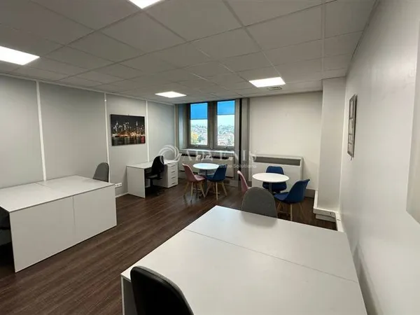Bureaux 90 m²