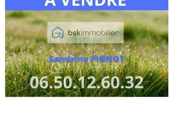 Terrain constructible 1394 m²