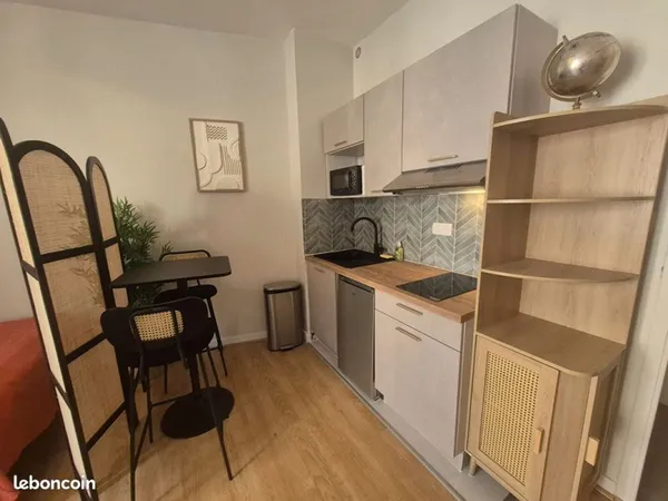Studio 1 pièce 18 m²