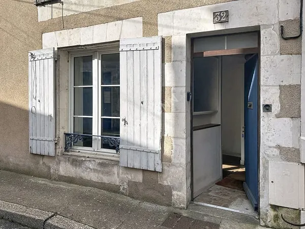 Maison de caractère à réinventer ! Poitiers secteur Parc de Blossac