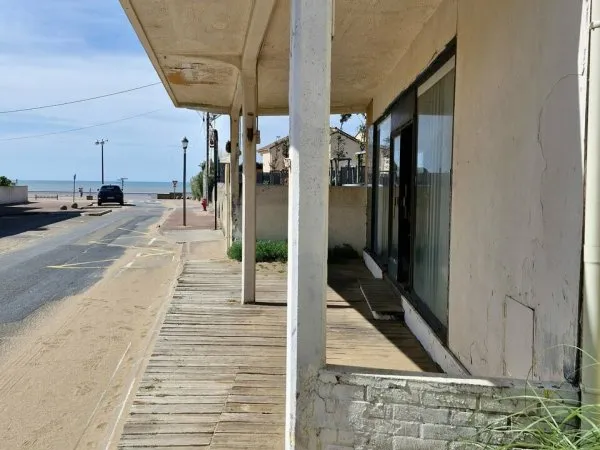 Local commercial 132 m²