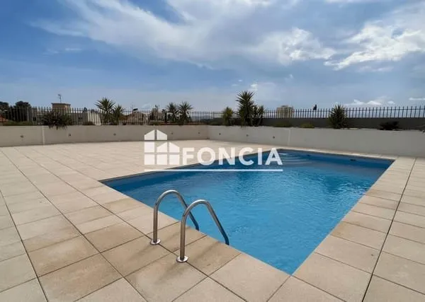 SAINT-RAPHAEL - CENTRE-VILLE - APPARTEMENT 3 PIECES CENTRE VILLE