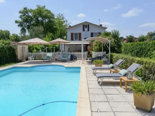 Maison 8 pièces 172 m²