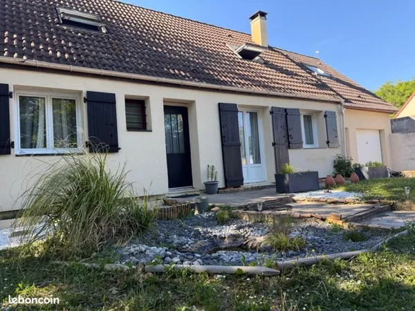 Spacieuse maison familiale traditionnelle de 6 chambres - Terrain de 750 m²
