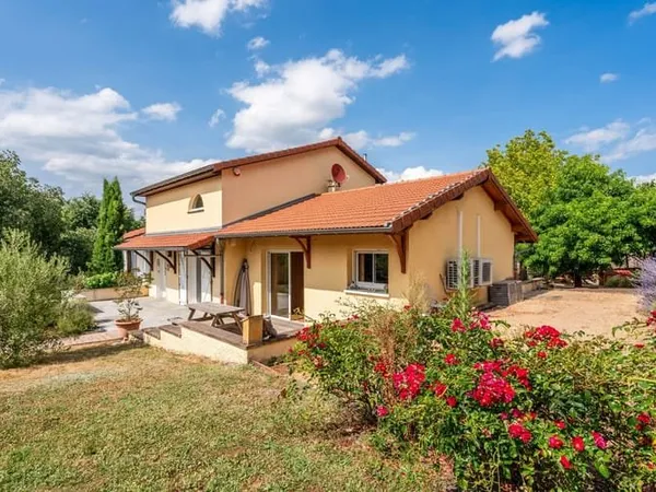 Maison 5 pièces 184 m²