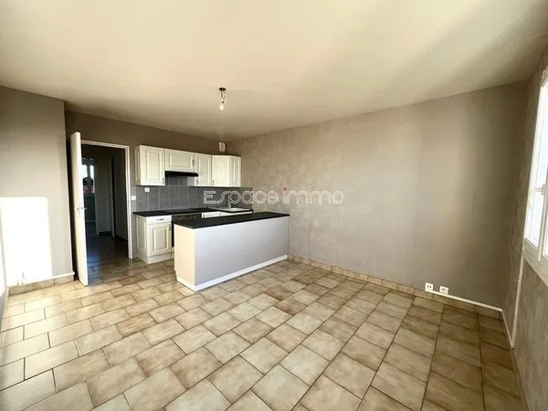 APPARTEMENT HYPER CENTRE DE CANTELEU 2 PIÈCES 38.47 M2 - GARAGE ET CAVE