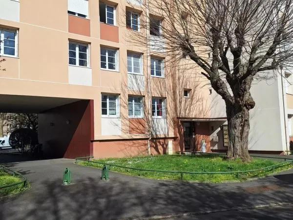 Appartement lumineux de 3 pièces à Créteil