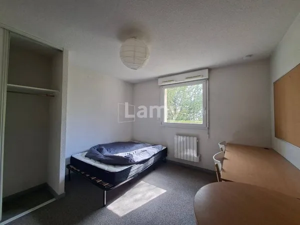 Studio 1 pièce 18 m²