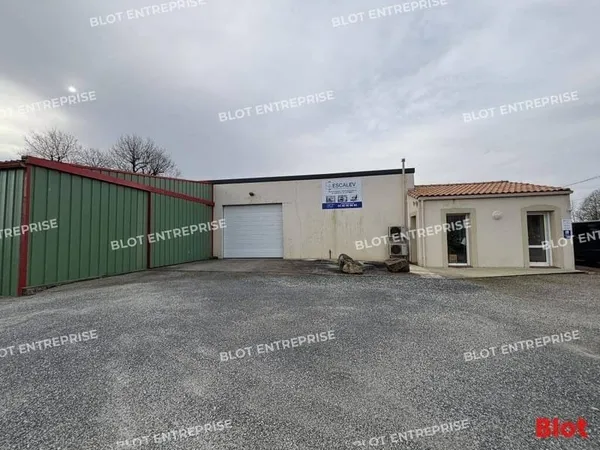 Entrepôt 380 m²