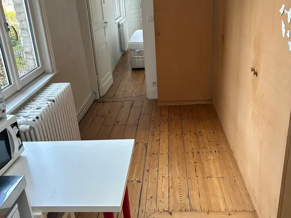 Loue studio étudiant 2 pièces dans maison familiale, place Cormontaigne, Lille - 30m