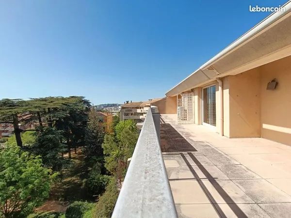 Appartement 5 pièces 150 m²