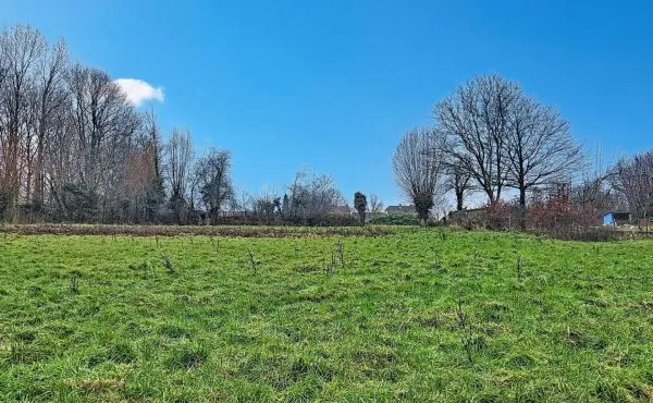 Terrain en individuel 774 m²