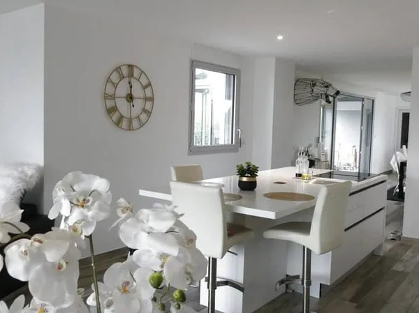 Appartement 7 pièces 200 m²